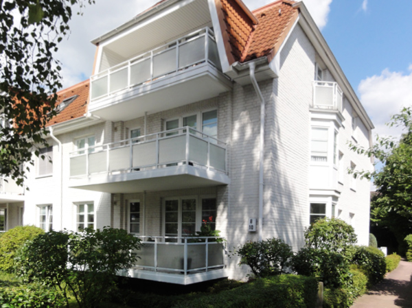 RUHIG WOHNEN MIT GROßEM BALKON