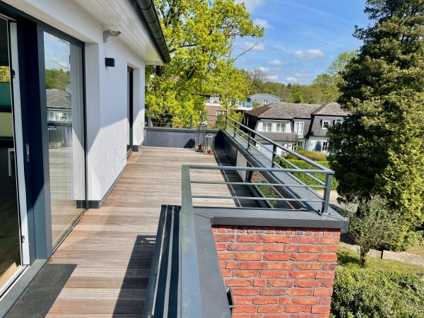 STADTHAUS MIT WUNDERSCHÖNER DACHTERRASSE ! NEUBAUSTANDARD A+ ! COURTAGEFREI!